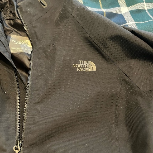 The North Face Black Rain Jacket - Picture 2 of 5